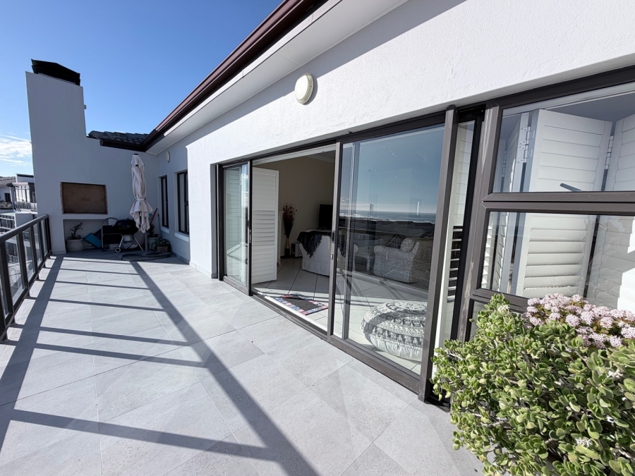 2 Bedroom Property for Sale in Big Bay Western Cape